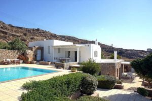 benjamin-button-villa-feat