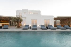 Mare & Sole pool view